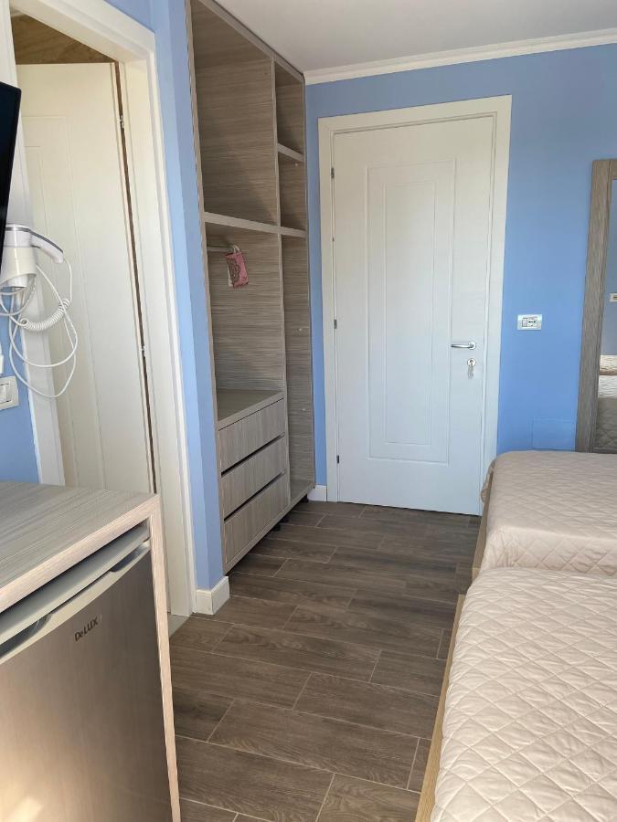 Persephone Hotell Himare Eksteriør bilde
