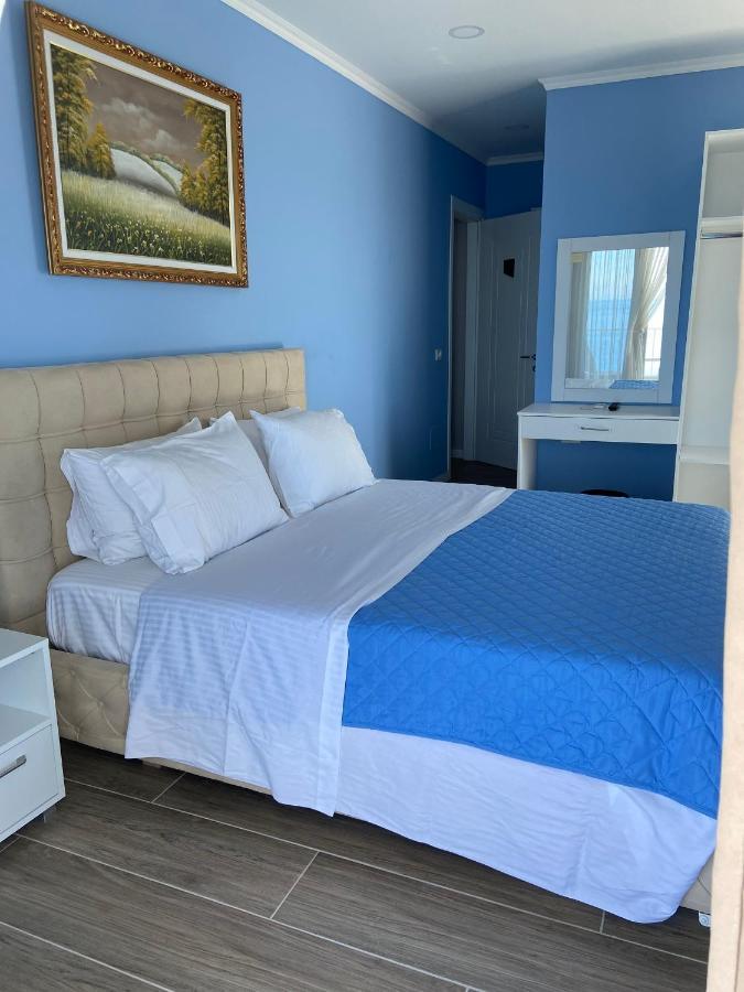 Persephone Hotell Himare Eksteriør bilde